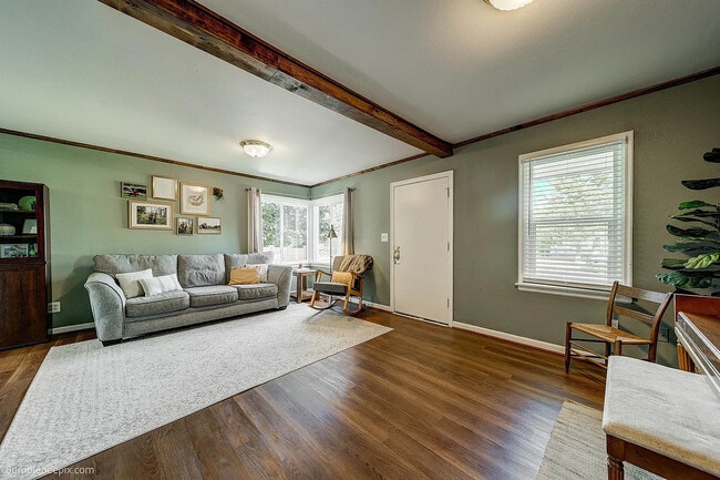 5427 N Hawthorne St in Spokane, WA - Building Photo - Building Photo