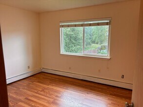 1945 Karluk St in Anchorage, AK - Building Photo - Building Photo
