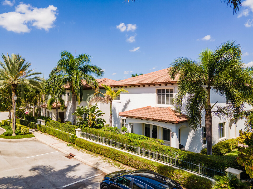 Library Commons in Boca Raton, FL - Foto de edificio