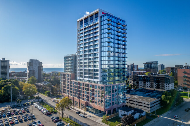 Westport Condos in Mississauga, ON - Building Photo - Building Photo