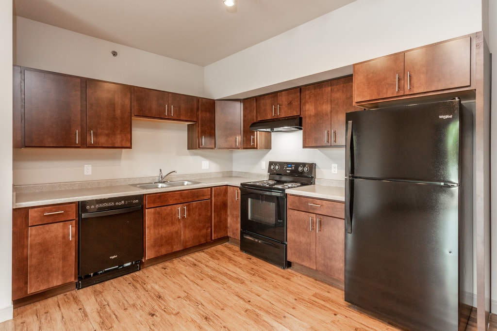 Garfield School Senior Residences Apartments in Moline, IL