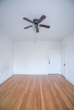 5011 N Damen Ave, Unit #33 in Chicago, IL - Foto de edificio - Building Photo