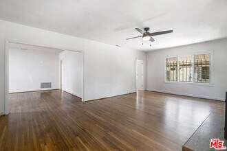 832 S Citrus Ave in Los Angeles, CA - Foto de edificio - Building Photo