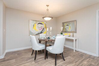 Marbella Place in Stockbridge, GA - Foto de edificio - Interior Photo