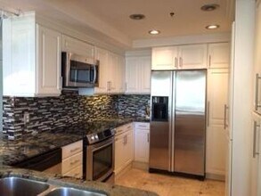 48 W 300 S in Salt Lake City, UT - Building Photo - Building Photo