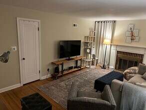 306 E 18th St, Unit Main Floor in Sioux Falls, SD - Foto de edificio - Building Photo