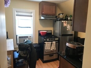 15 Blake St, Unit #8 in Cambridge, MA - Building Photo - Building Photo