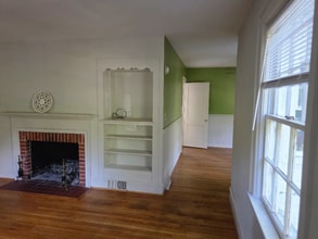 92 Beverly Rd in Asheville, NC - Building Photo - Building Photo