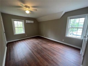 18 Liberty St, Unit 18 Liberty Street in Gainesville, GA - Foto de edificio - Building Photo