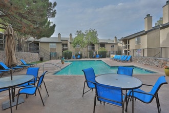 Double Tree in El Paso, TX - Foto de edificio - Building Photo