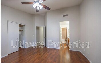 10824 W Sands Dr in Sun City, AZ - Building Photo - Building Photo