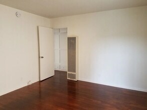 4021 1/2 McLaughlin Ave in Los Angeles, CA - Building Photo - Building Photo