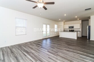 546 Otway Lp in Winder, GA - Foto de edificio - Building Photo