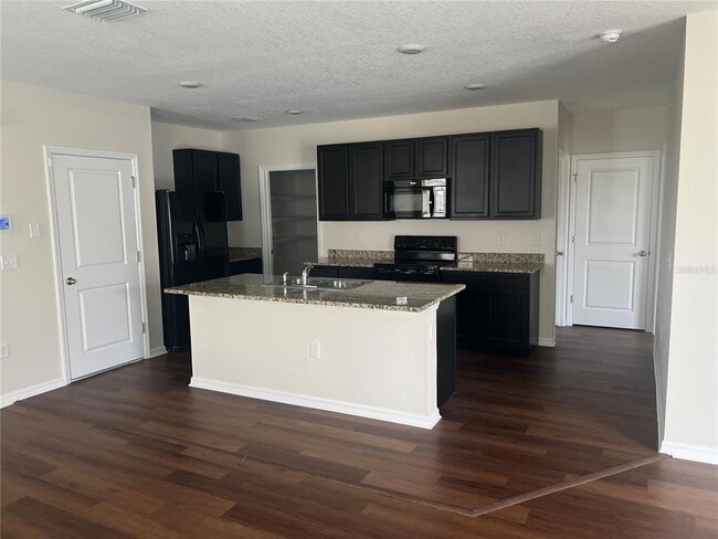 8174 Pelican Reed Cir in Wesley Chapel, FL - Building Photo - Building Photo