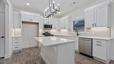 123 N Banner Ave in Farmington, AR - Building Photo - Building Photo