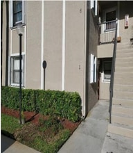 9665 Riverside Dr in Coral Springs, FL - Building Photo - Building Photo
