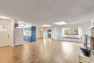 1520 Hexem Ave in Santa Rosa, CA - Building Photo - Building Photo