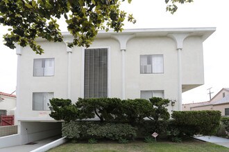 344 S Doheny Dr in Beverly Hills, CA - Foto de edificio - Building Photo