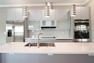 1927 Greenbriar Ter in Davenport, FL - Building Photo - Building Photo