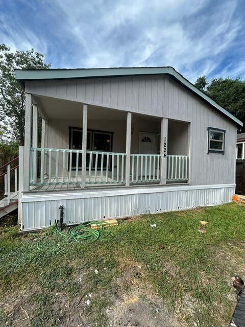 property at 1224 Willow Ln