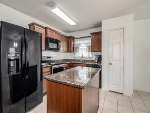 12226 Estelle Ln in Pinehurst, TX - Building Photo - Building Photo