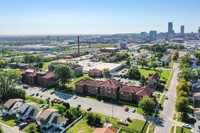 Chambers Court Apartments in Omaha, NE - Building Photo - Building Photo