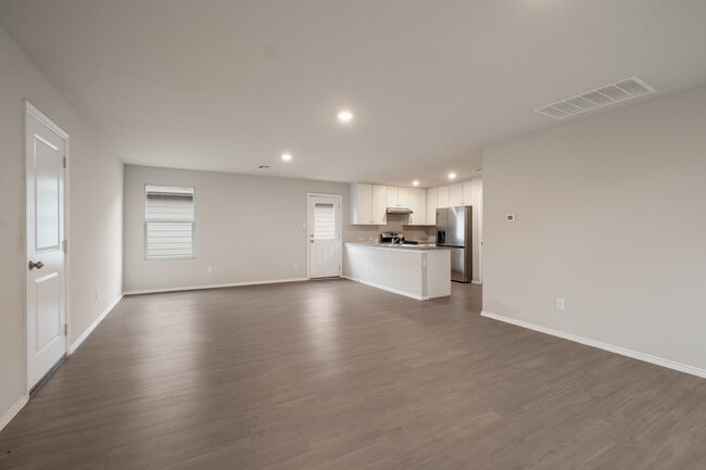 10115 Braun Cloud in San Antonio, TX - Building Photo - Building Photo