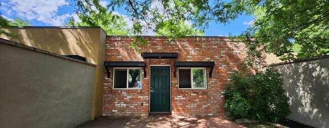 1104 Columbine Ct in Fort Collins, CO - Building Photo - Building Photo