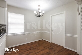 12115 Hillcroft St in Houston, TX - Building Photo - Building Photo