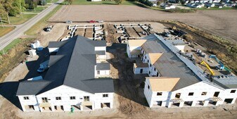Carver Flats in Waupun, WI - Building Photo