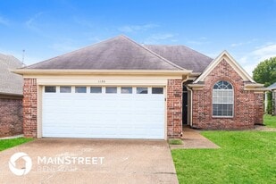 1136 Breezy Valley Dr in Cordova, TN - Building Photo