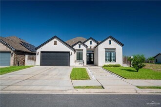 2701 Windsor St in Edinburg, TX - Building Photo - Building Photo