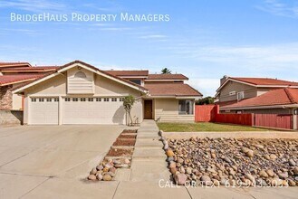 9082 Westvale Rd in San Diego, CA - Building Photo - Building Photo