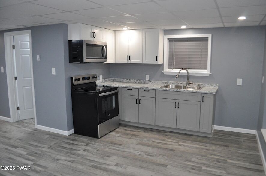 25 Lizzy Ln, Unit 1st floor in Waymart, PA - Building Photo