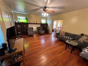 4007 California Ave, Unit 4005 in Pittsburgh, PA - Building Photo - Building Photo