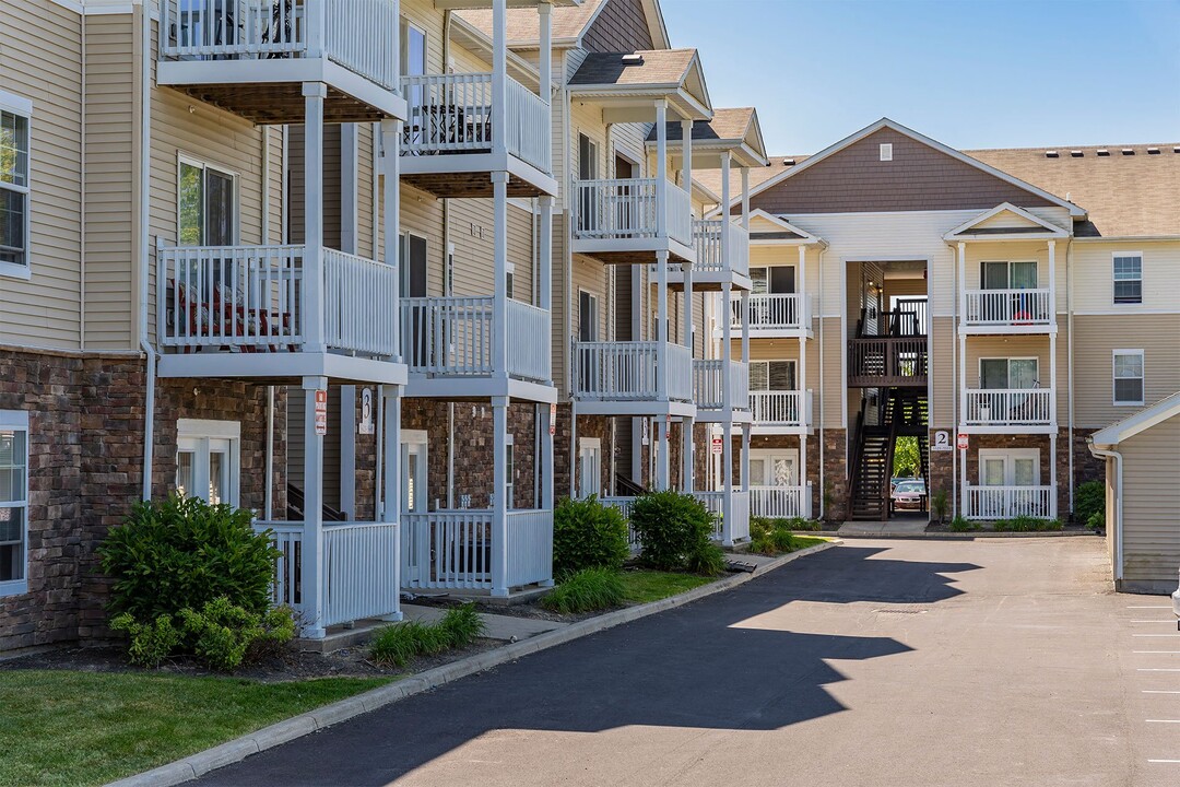 Warner West Apartments in Westerville, OH - Building Photo