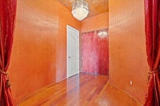 360 E Desert Inn Rd in Las Vegas, NV - Building Photo - Building Photo