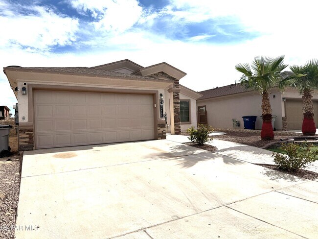 14204 Russ Leach Ave in El Paso, TX - Building Photo - Building Photo