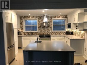116 Mt Olive Dr in Toronto, ON - Building Photo - Building Photo