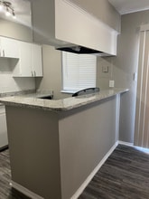 3203 W Walnut Hill Ln in Irving, TX - Building Photo - Building Photo