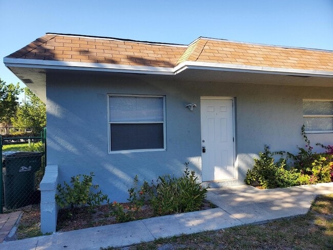 property at 743 S Swinton Ave