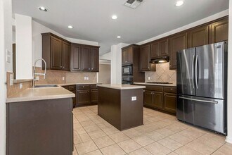 3415 Highline Tr in San Antonio, TX - Building Photo - Building Photo