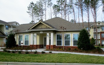 Harpers Glen in Clinton, NC - Building Photo - Building Photo