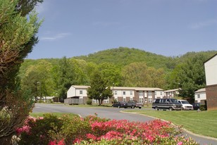 Spruce Hill Apartments