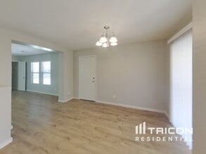4809 N 108th Ave in Phoenix, AZ - Building Photo - Building Photo