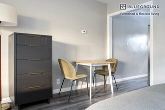 710 Laurel Ave in San Mateo, CA - Building Photo - Building Photo