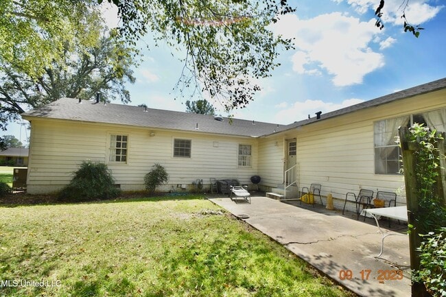 501 Macarthur Ave in Greenwood, MS - Building Photo - Building Photo