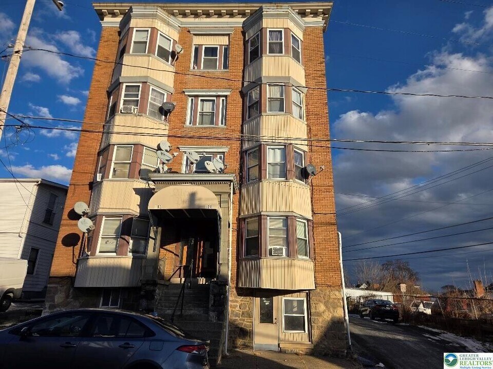 312 S 17th St in Easton, PA - Building Photo