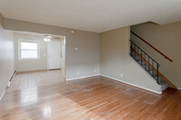 4625 Tyler St NE in Columbia Heights, MN - Foto de edificio - Interior Photo