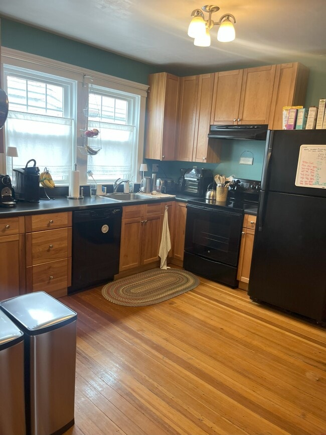 27 Rose St, Unit 3BR Deleaded Union Square